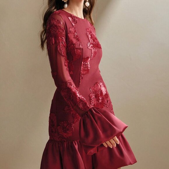 Burgundy Elegant Women's Embroidered Floral Bodycon Dress - Picture 5 of 8